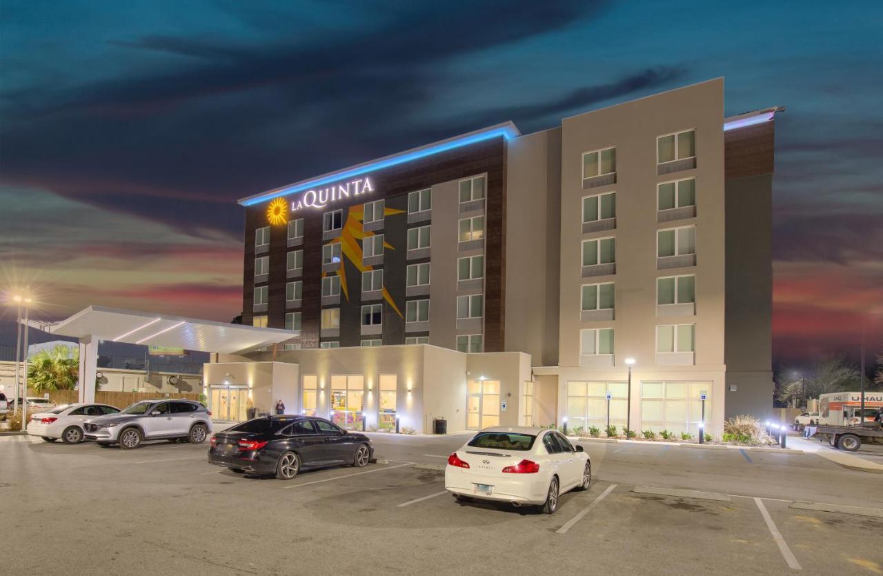 La Quinta By Wyndham Mobile Hotel Buitenkant foto